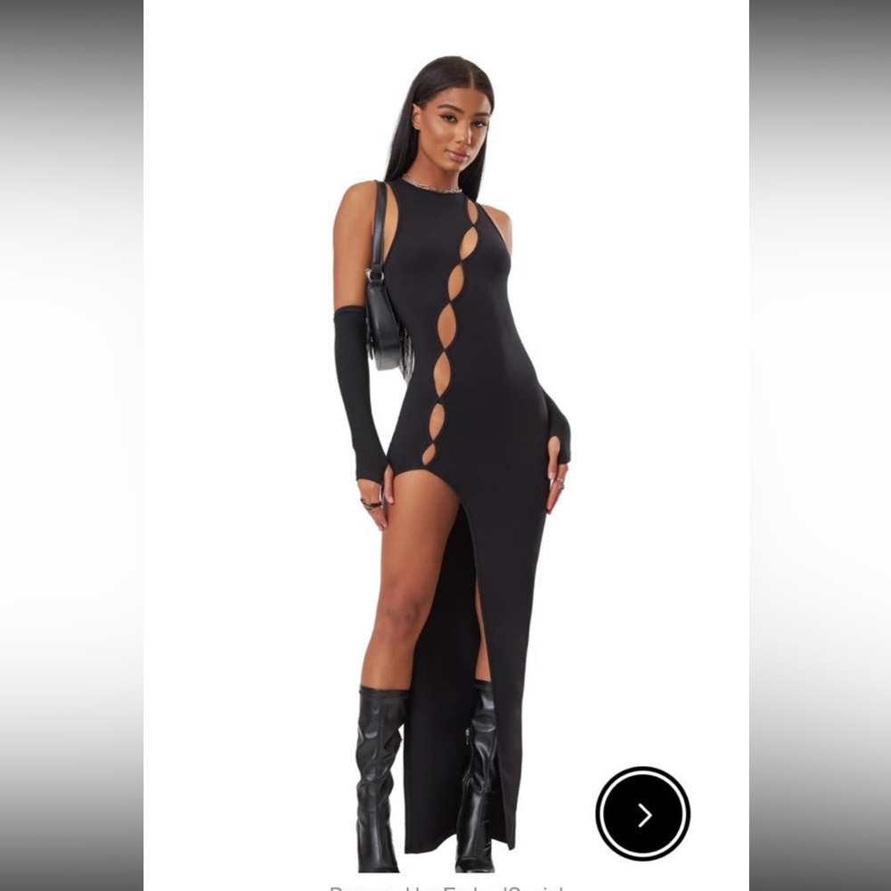 The Kript Chepi Dress